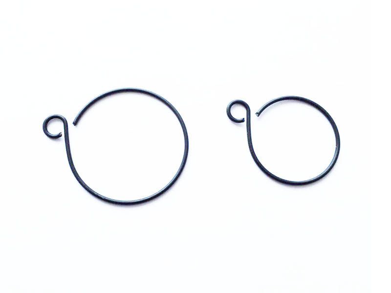  Ώ